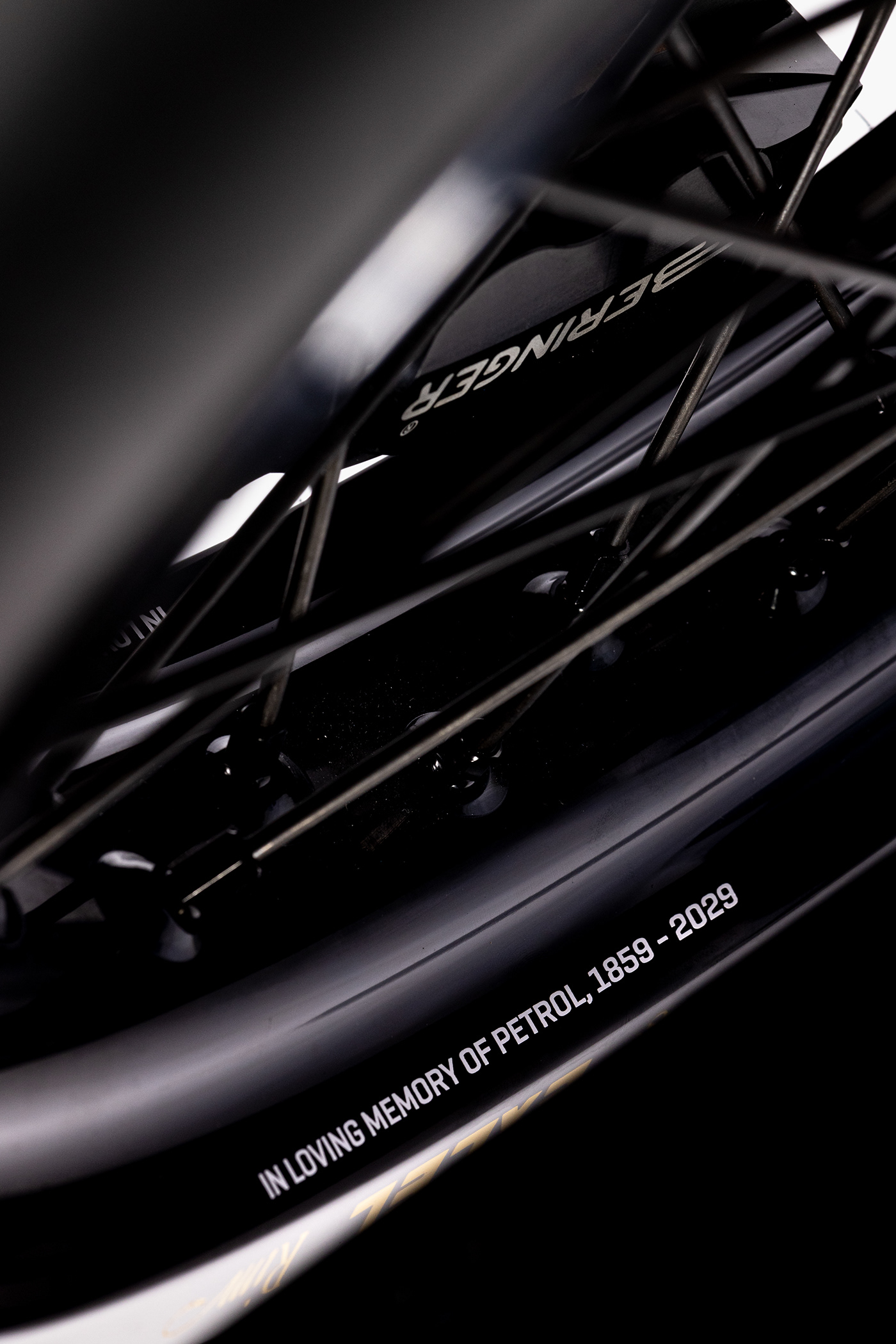 vehicle，industrial design，Motorcycle，