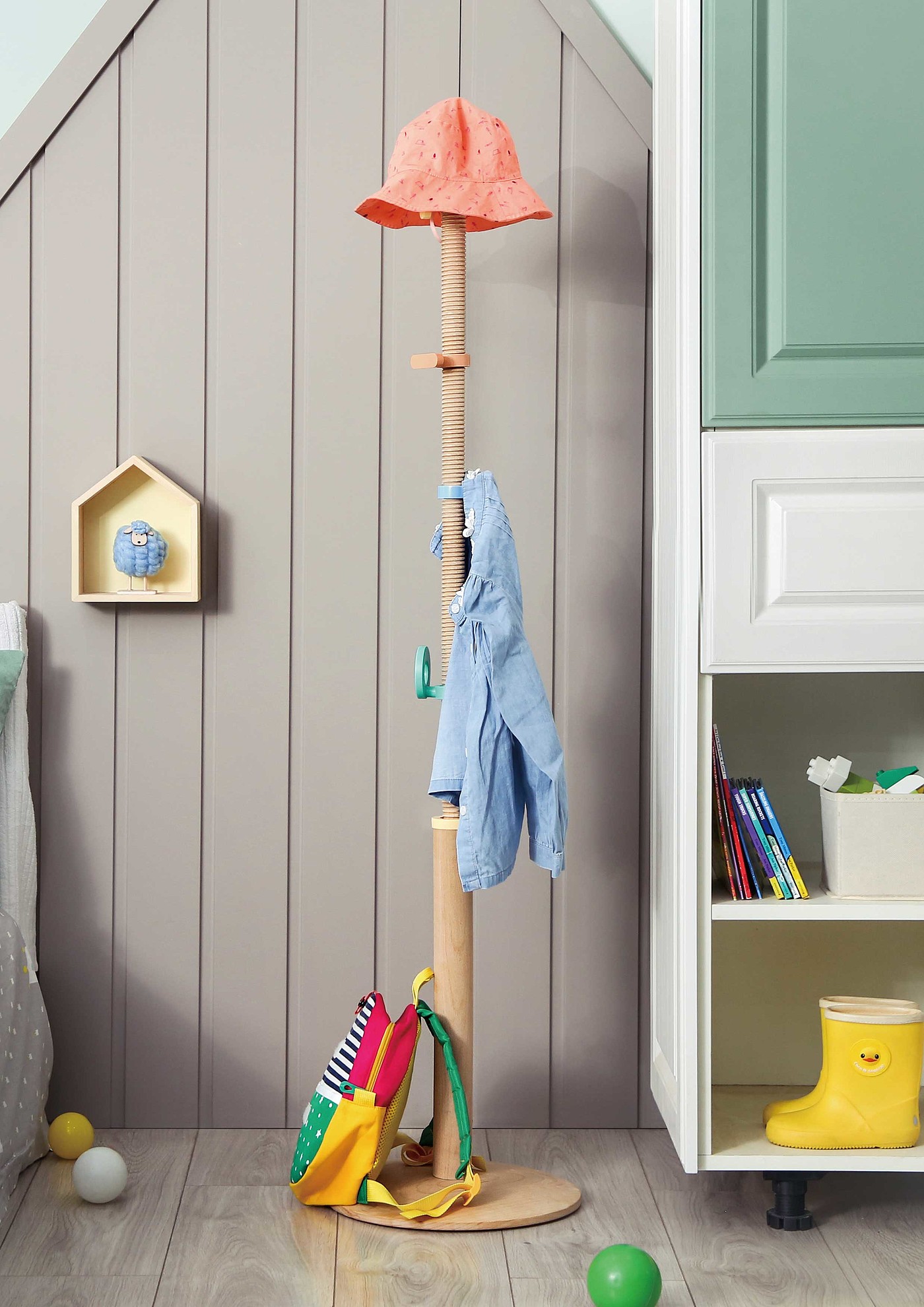 coat hanger，children，Telescopic structure，2021 red dot design concept award，