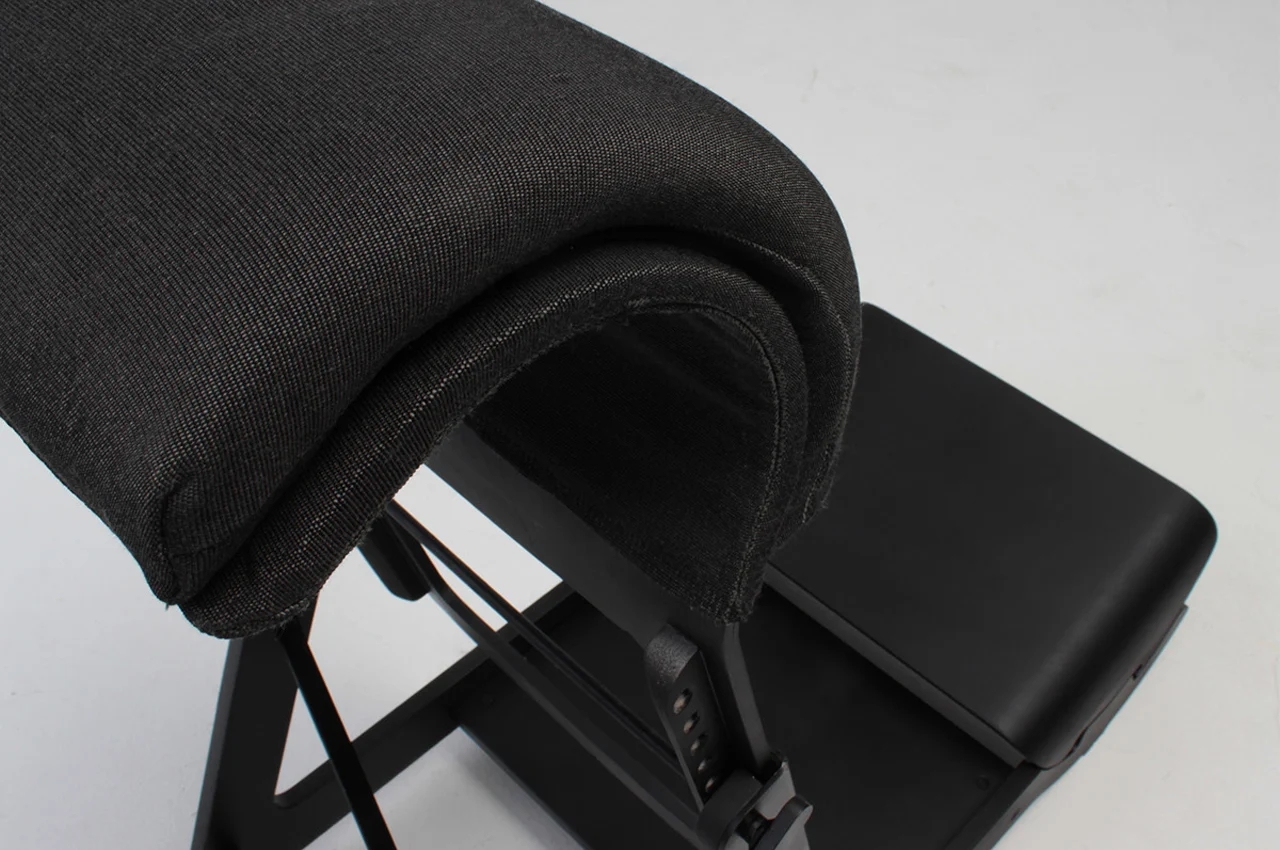 Vertical tables and chairs，healthy，product design，