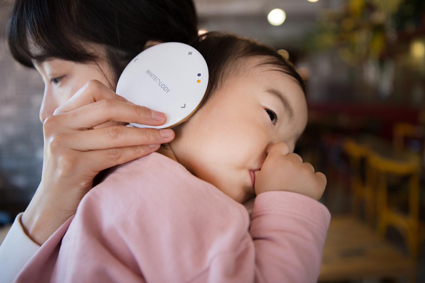 white，noise，treatment，children，music，Mother and baby，