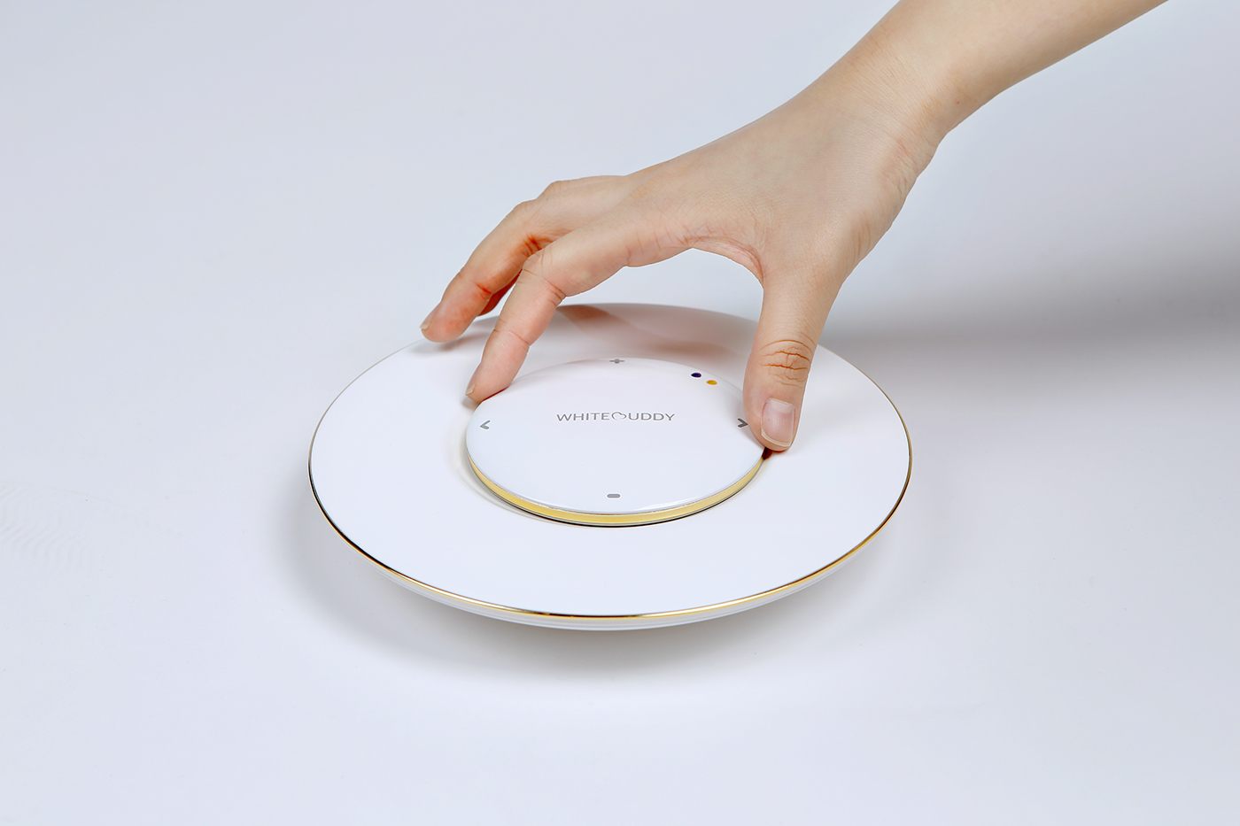 white，noise，treatment，children，music，Mother and baby，