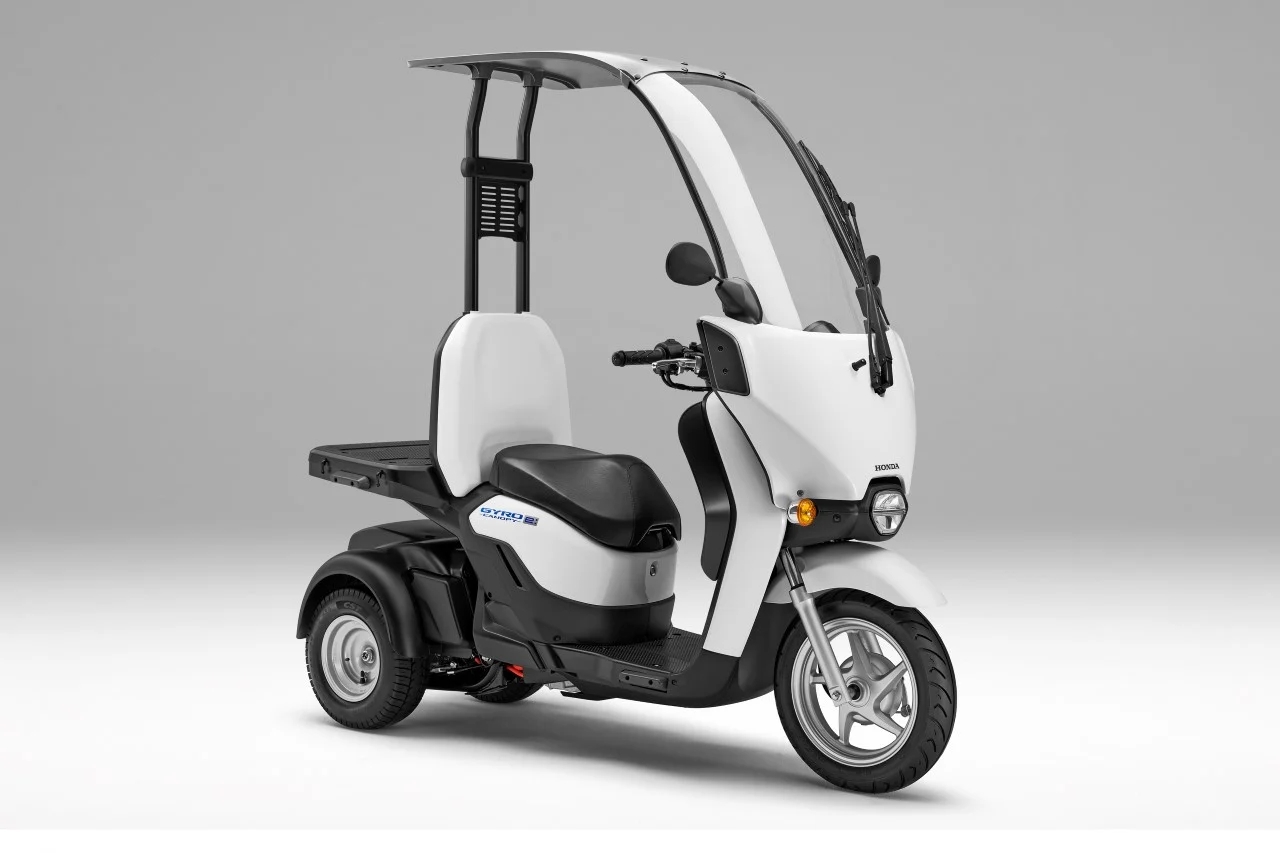 Electric scooter，Gyro Canopy e，ceiling，