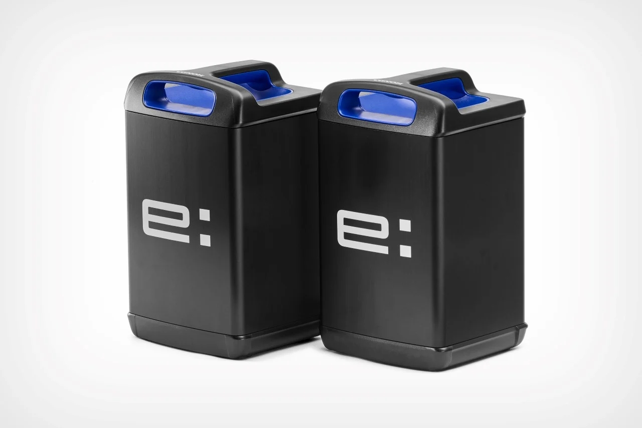 Electric scooter，Gyro Canopy e，ceiling，