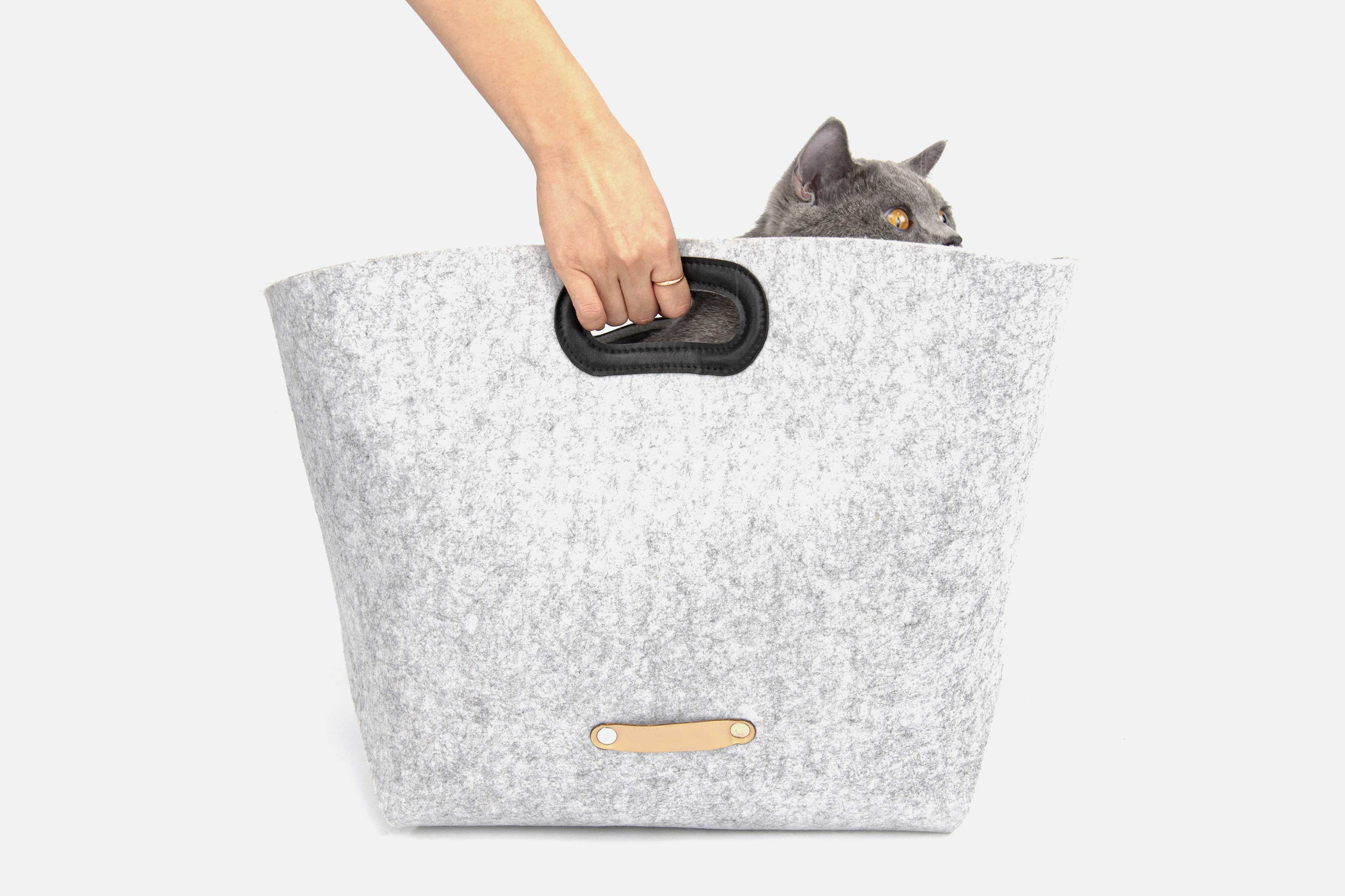 Pet nest，Portable，multi-function，2021 red dot design concept award，