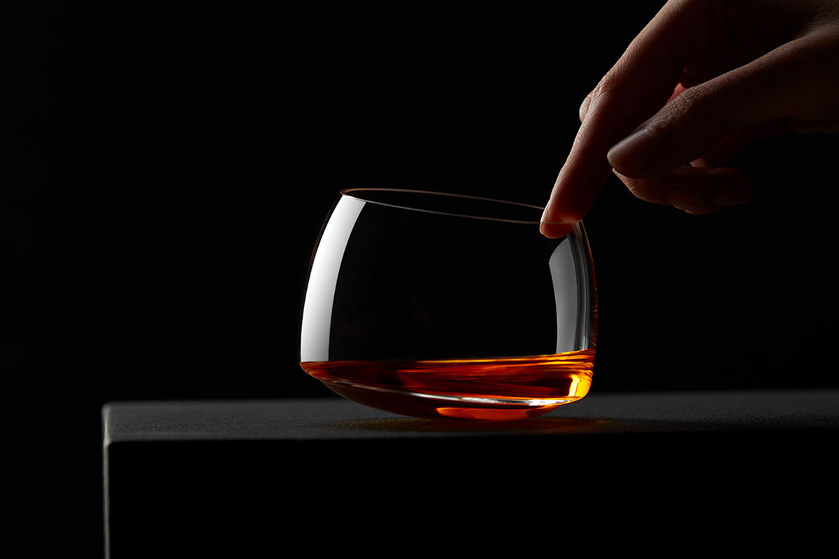 Wine Glass，Glass，Marble，