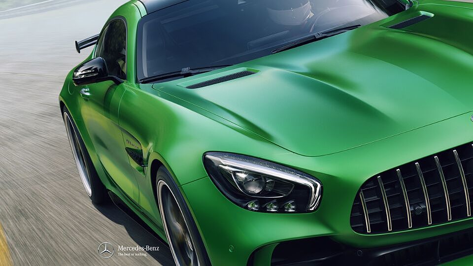 cg，Mercedes Benz，GT-R，"hulk."，automobile，Benz，automative lighting，green，