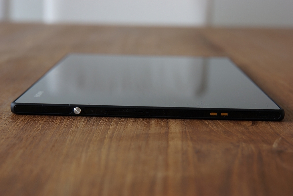 Xperia Tablet Z，Flat，Sony，