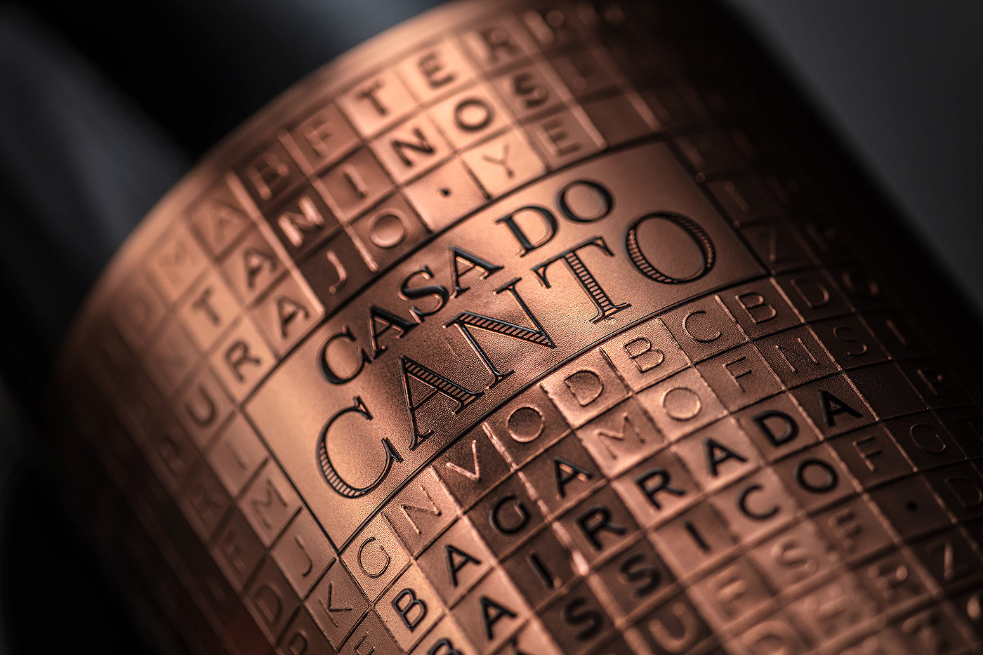 packing design，luxury goods，brand，Commercial photography，luxurious，Wine，