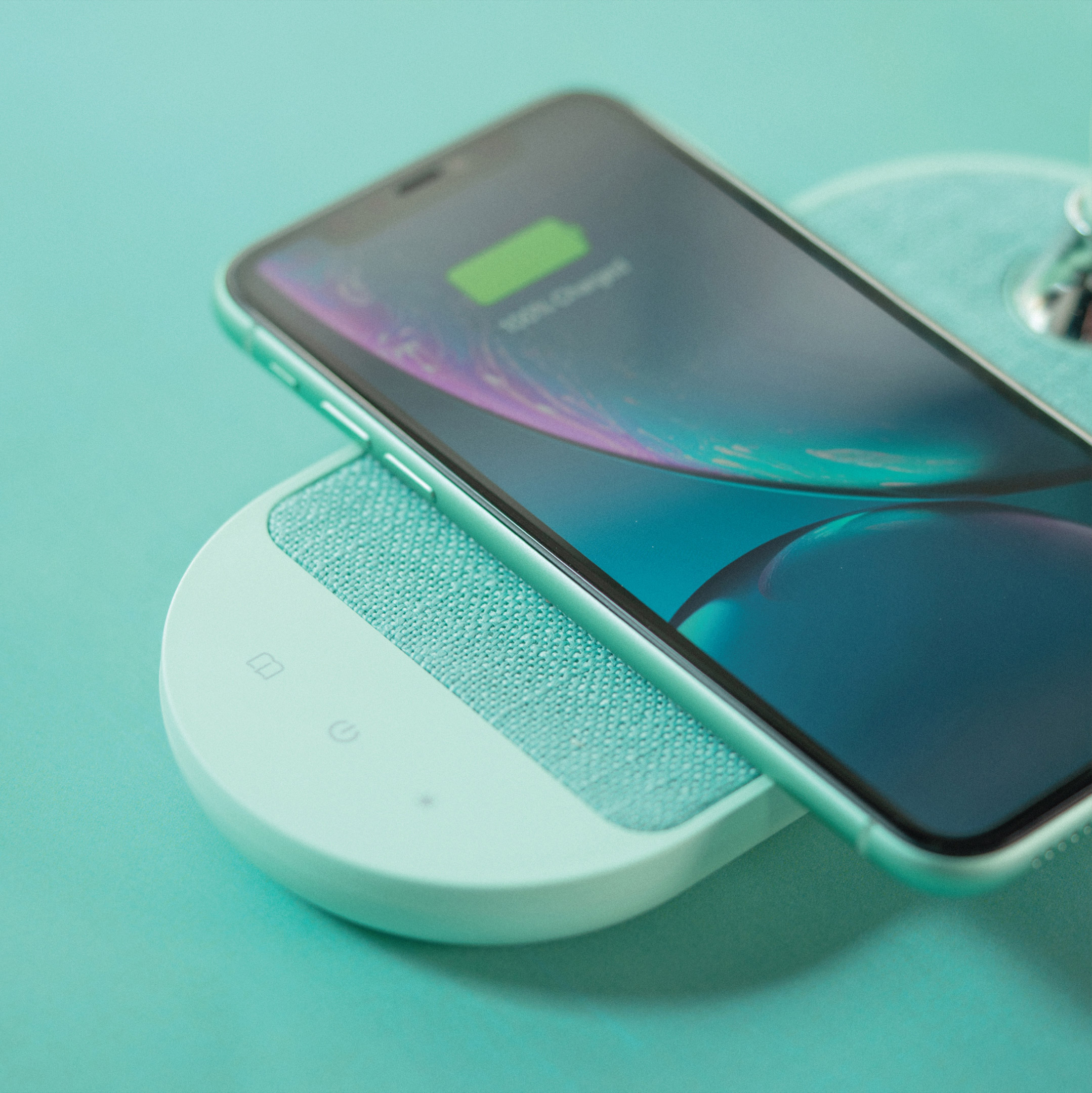 product design，industrial design，Brand promotion，Smart home，Wireless charging，Simplicity，fashion，Yeah. Mr Yu，