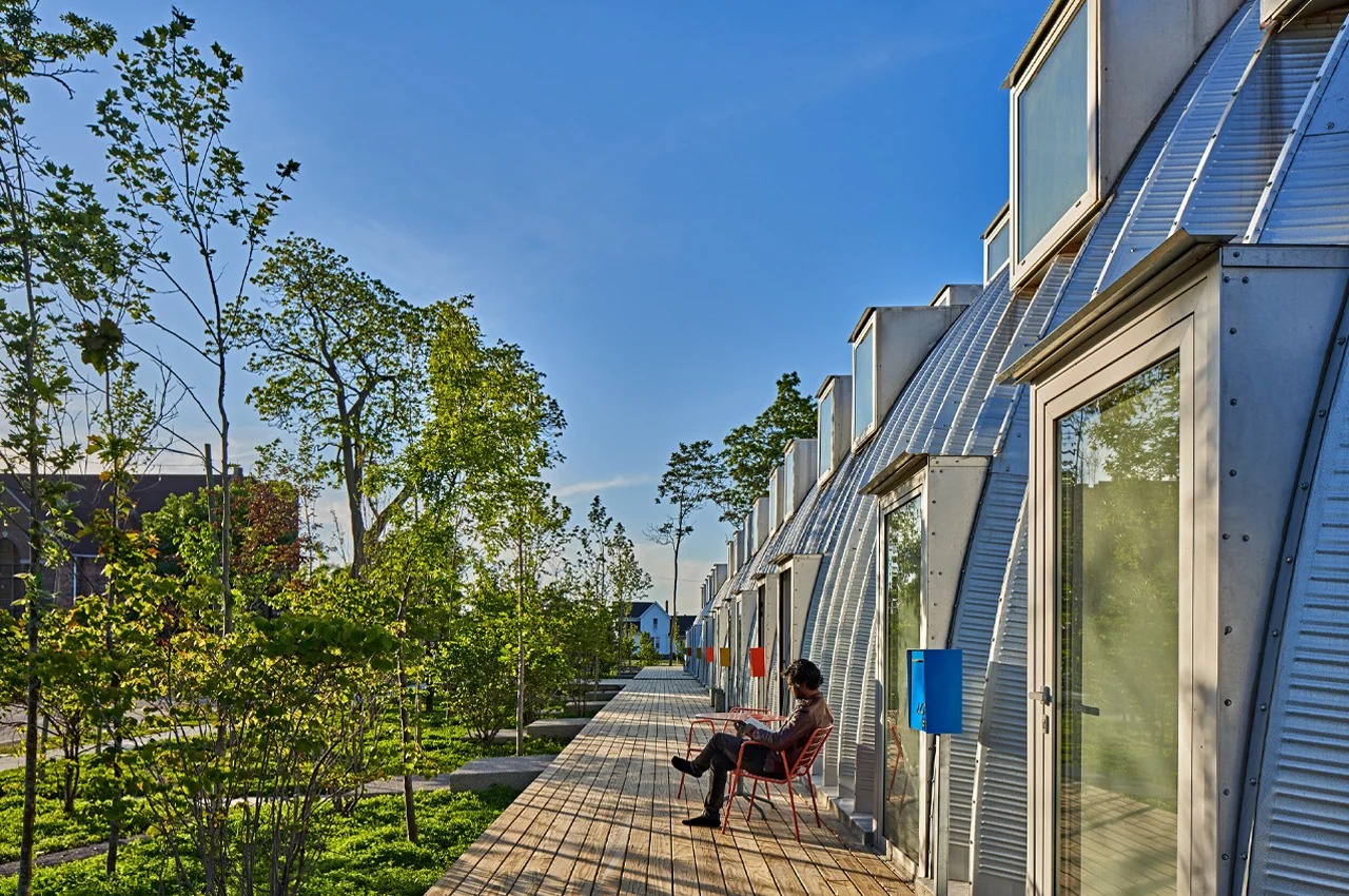 Modular design，Caterpillar，Modular housing，Quonset cottage，Convenient assembly，