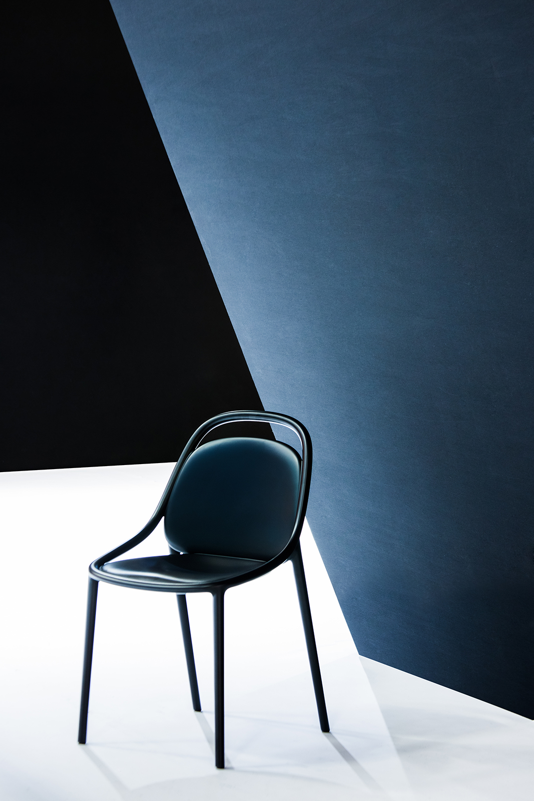 eugeni quitllet，Chair design，Ergonomics，Streamline design，