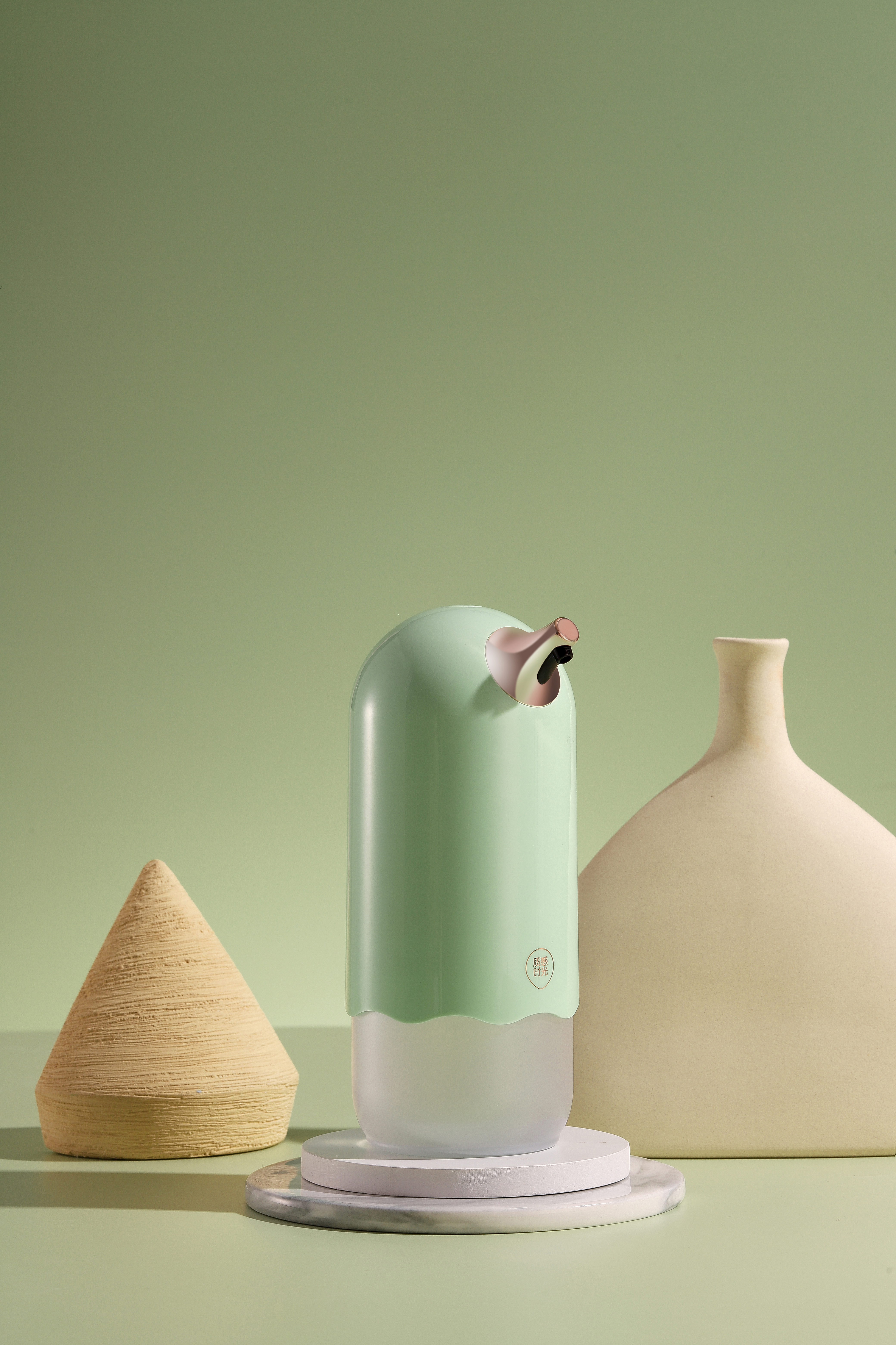 Automatic hand sanitizer，