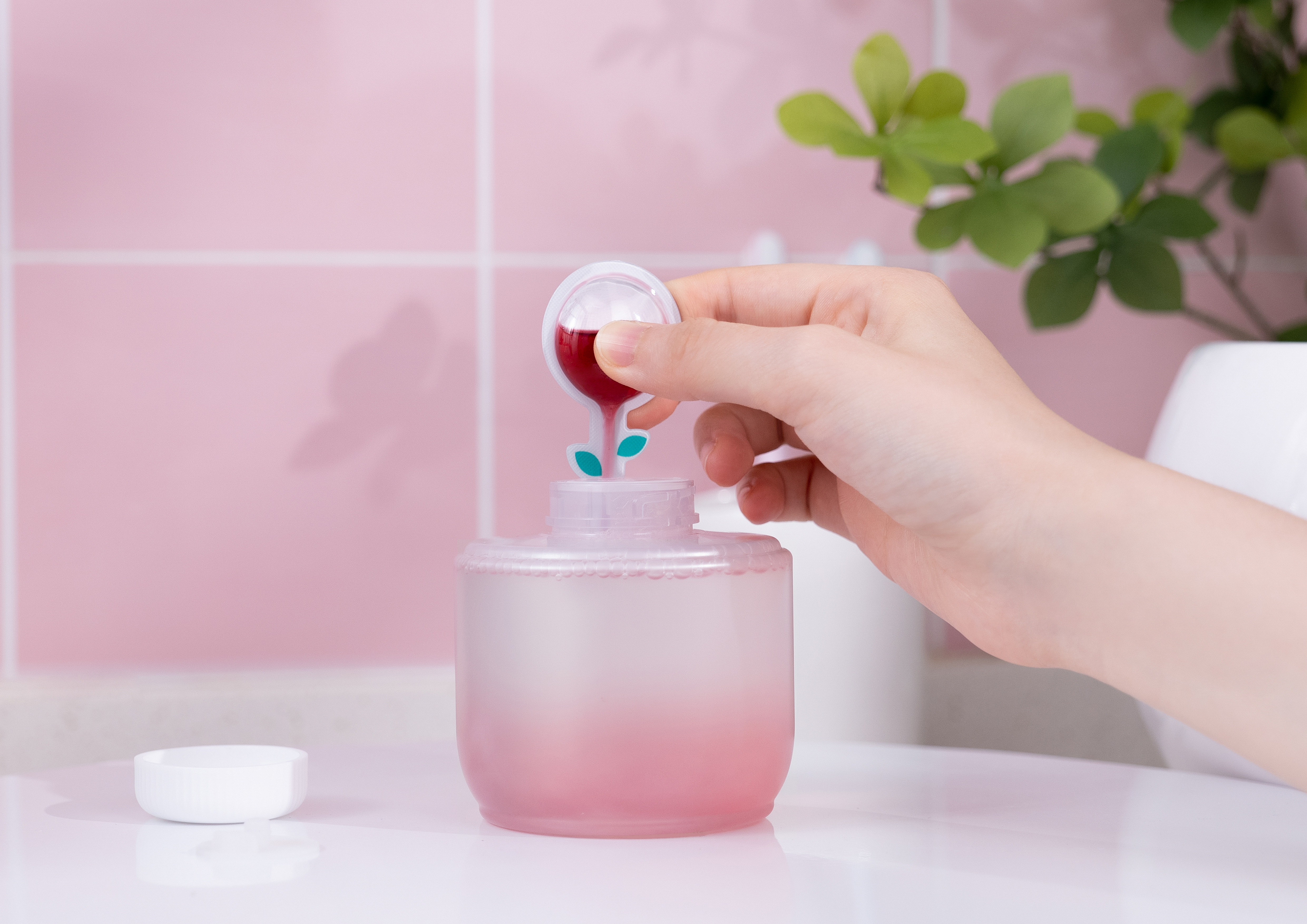 Automatic hand sanitizer，