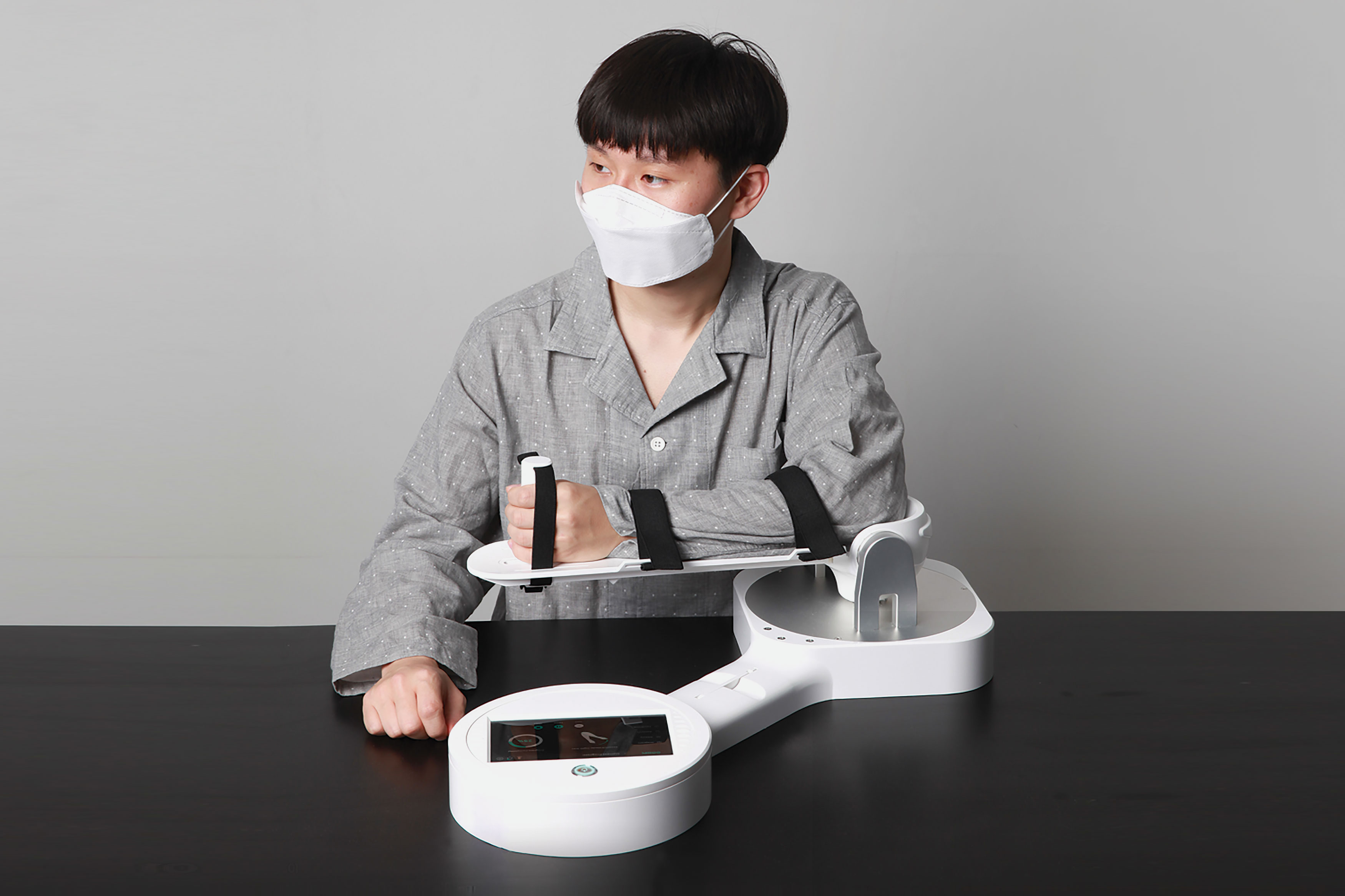 GOOPI，Elbow rehabilitation equipment，medical apparatus and instruments，2021 red dot design concept award，