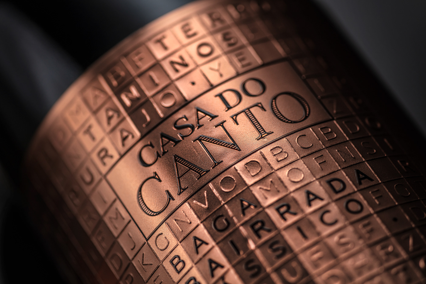 packing design，red wine，delicate，