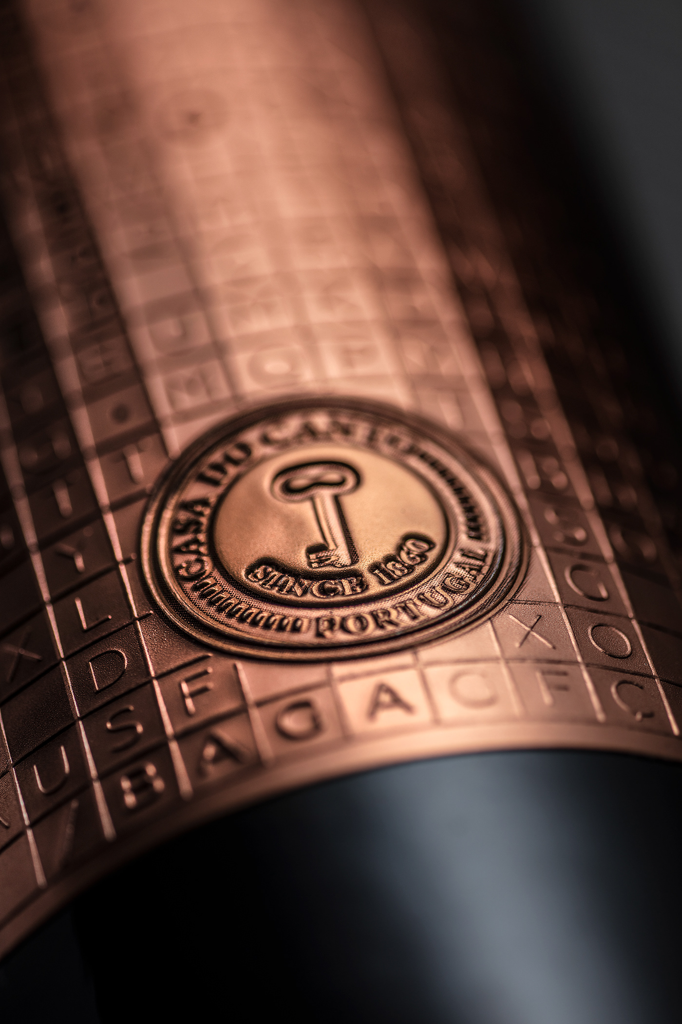 packing design，red wine，delicate，