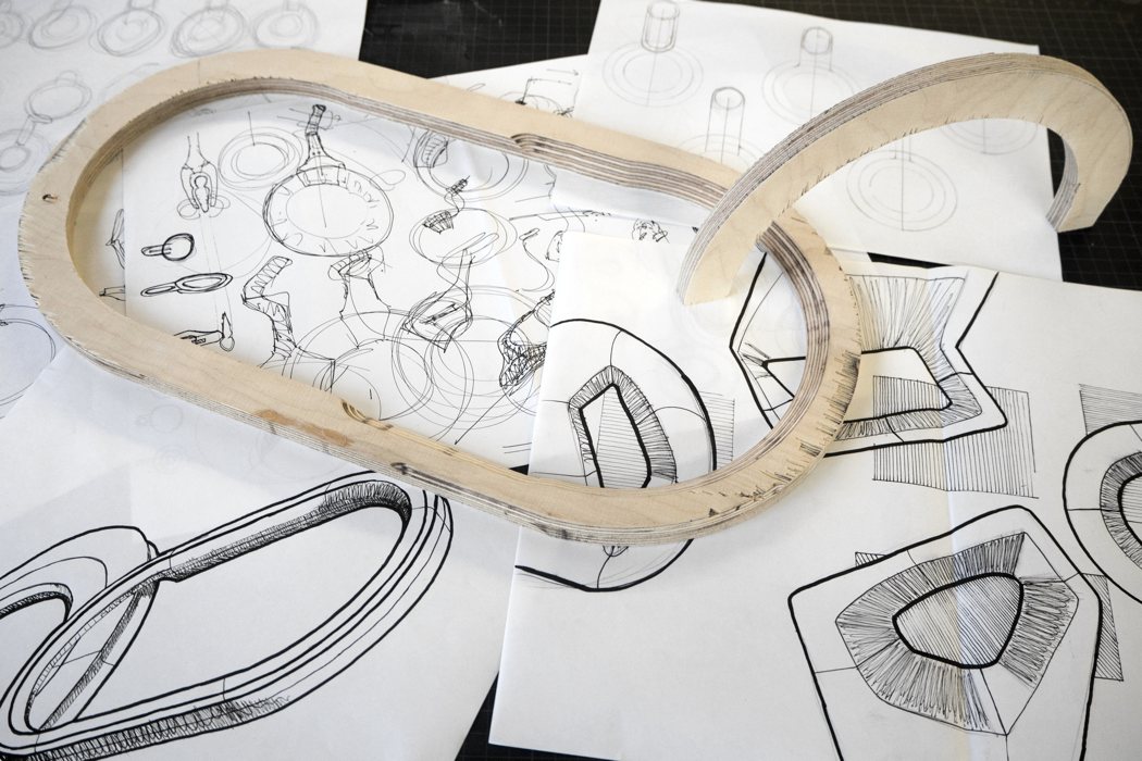 Walking stick，a cane，walk，Travel，wheel，