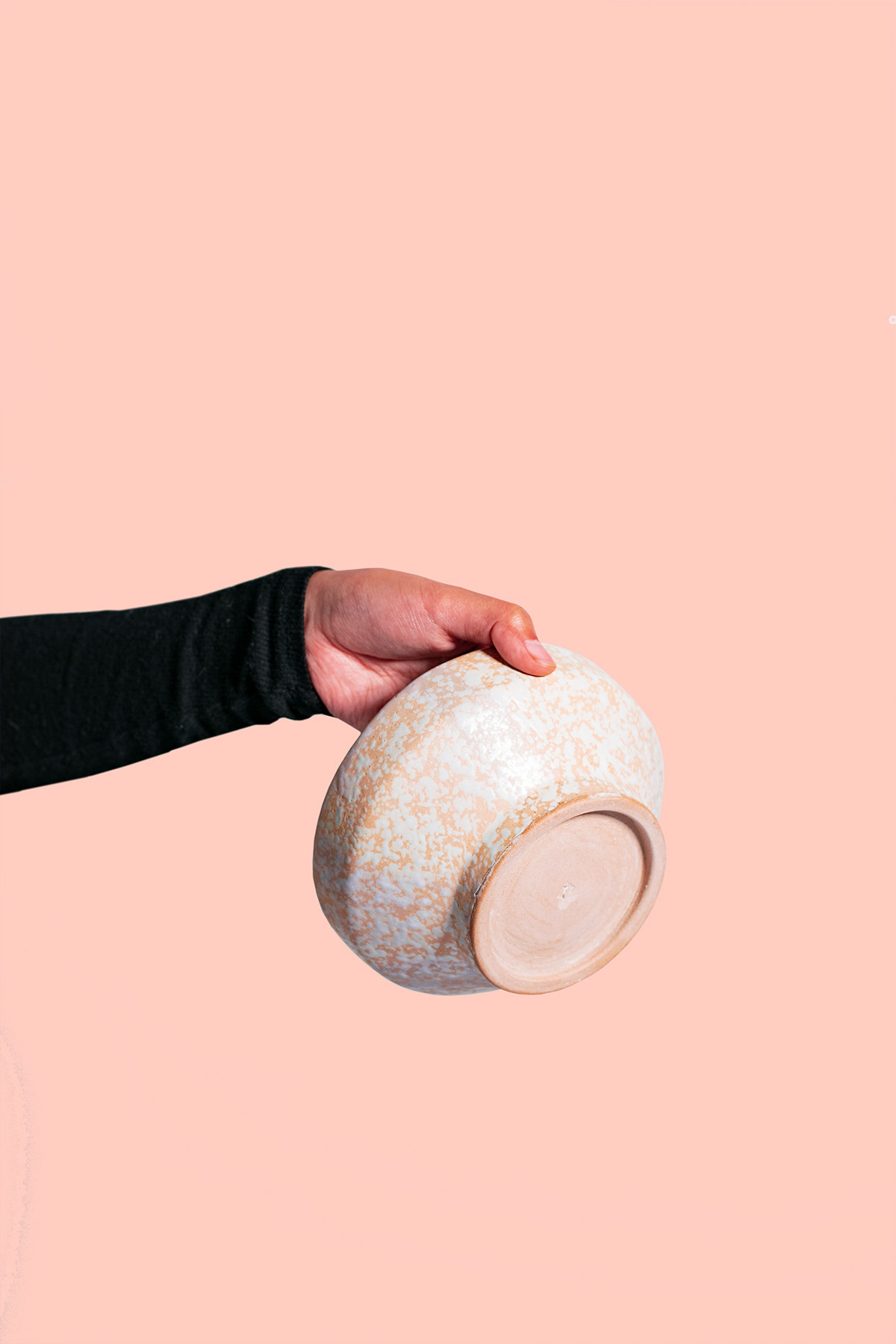 ceramics，bowl，vase，Ceramic products，exhibition，