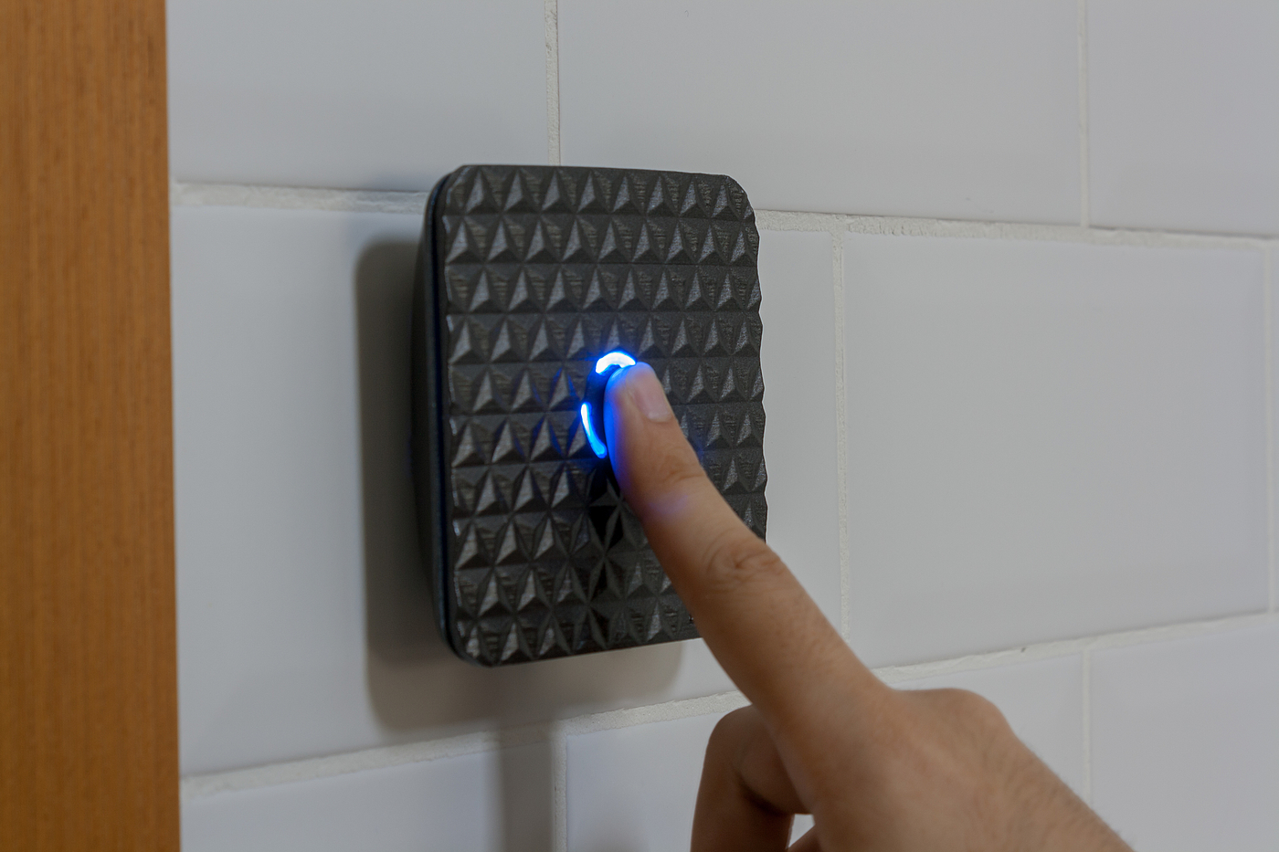 Smart home，app，application program，Intelligent door lock，switch，Loop Key，black，