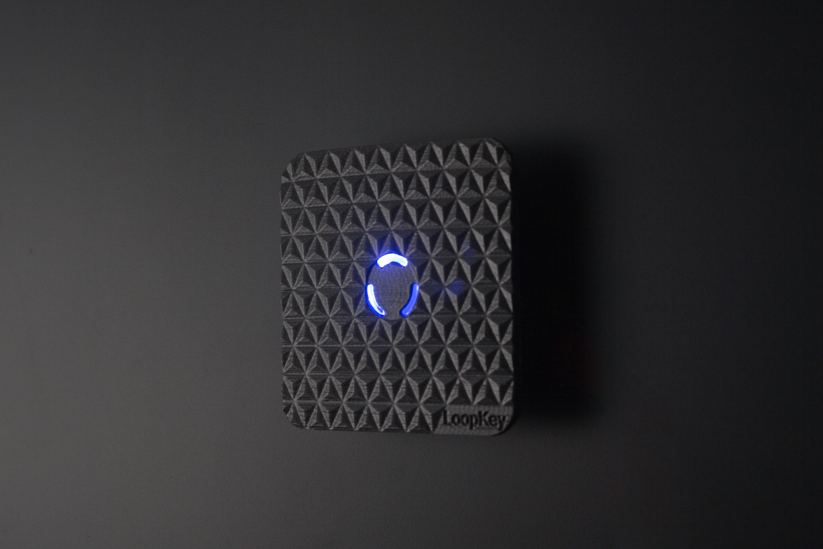 Smart home，app，application program，Intelligent door lock，switch，Loop Key，black，