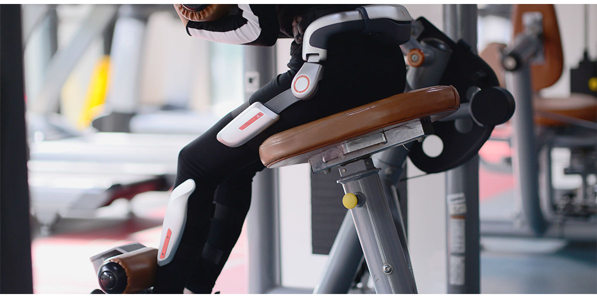 Health management cooperative robot，