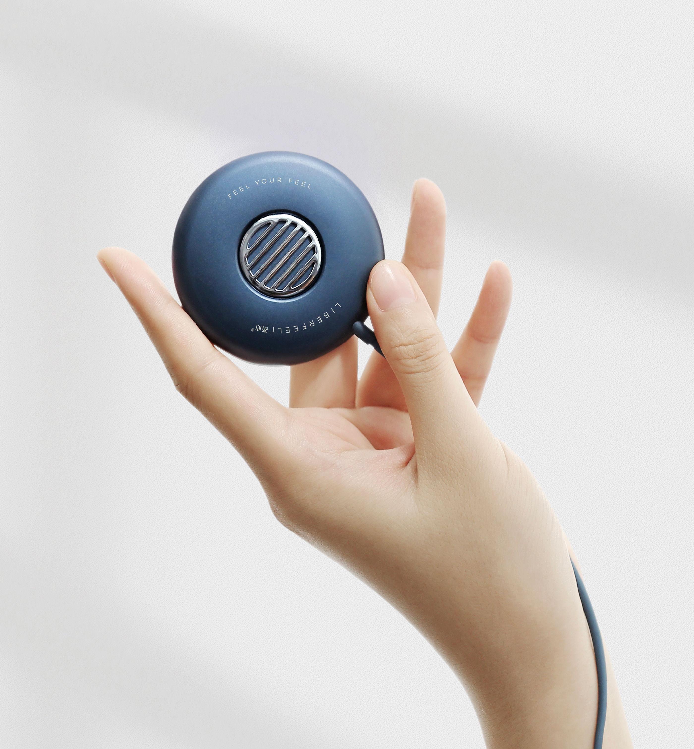 Wireless charging，Retro，industrial design，