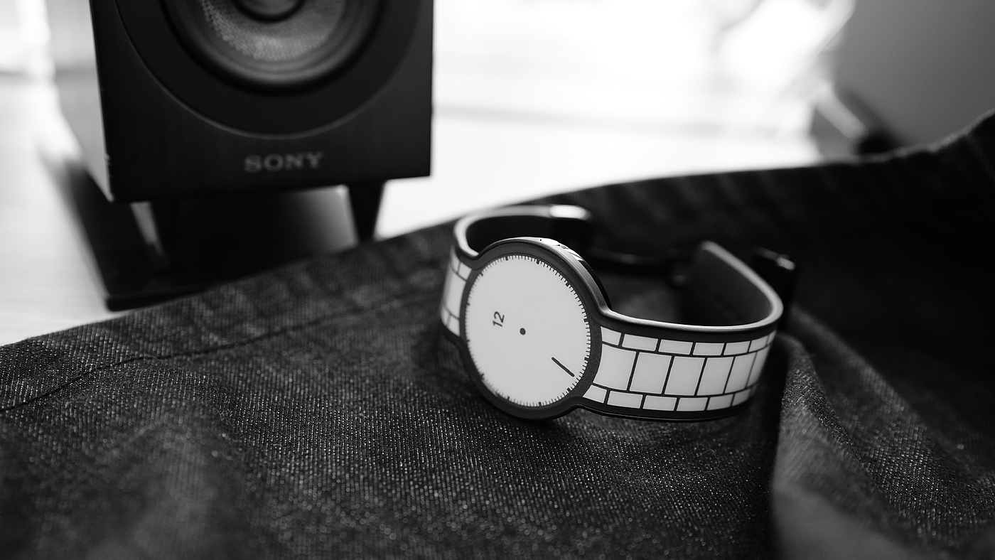 Sony，intelligence，Wrist watch，concise，Ink screen，