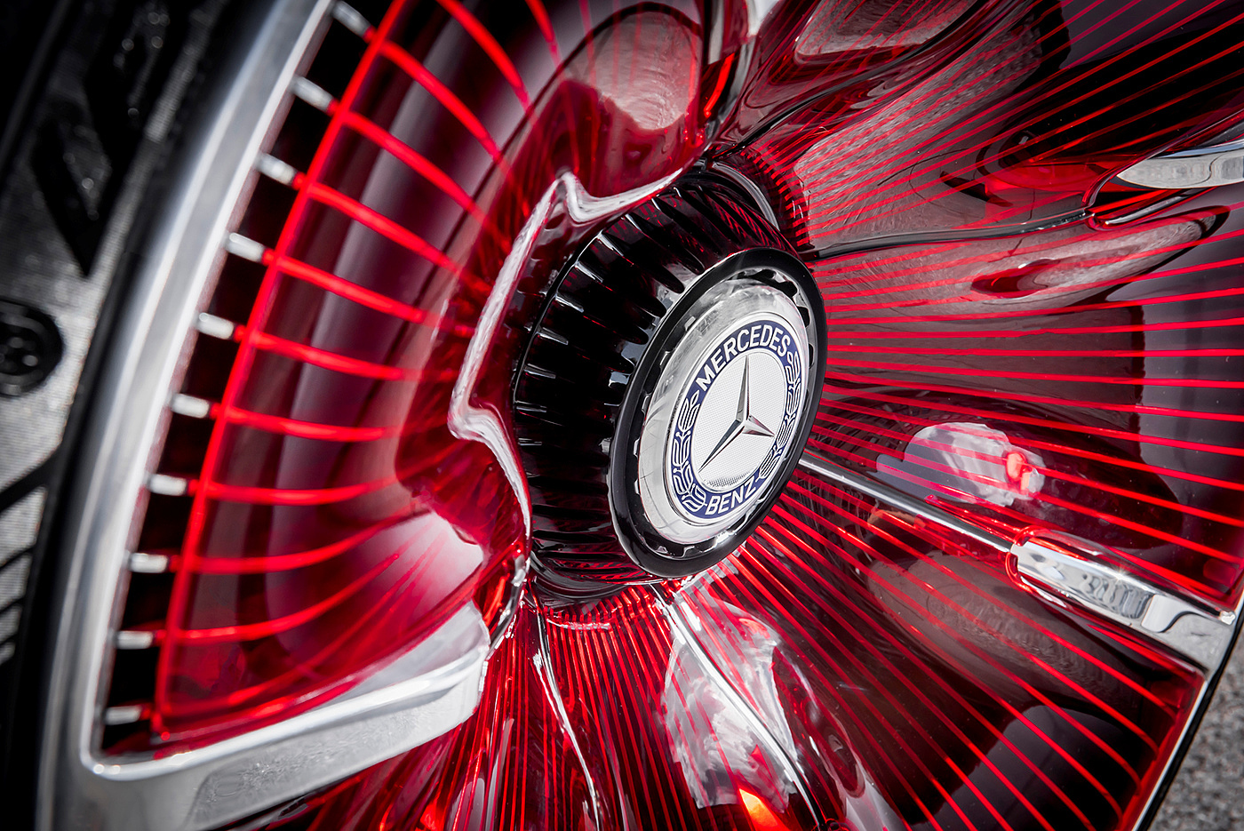 automobile，outdoors，motion，Travel，Benz，