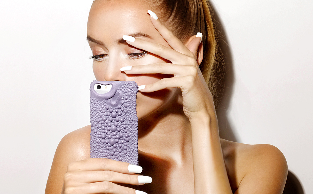 mobile phone，intelligence，Mobile phone shell，black，texture of material，