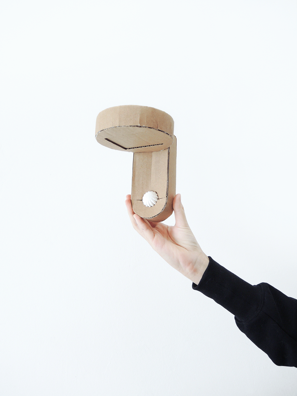 Frisbee，Solar lighting solutions，lamps and lanterns，lighting，