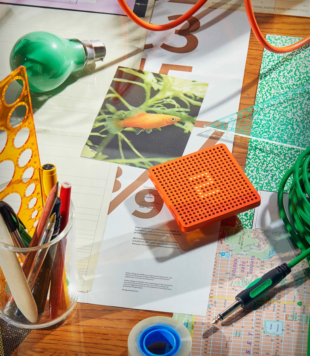 intelligence，loudspeaker box，sound，speaker，orange，