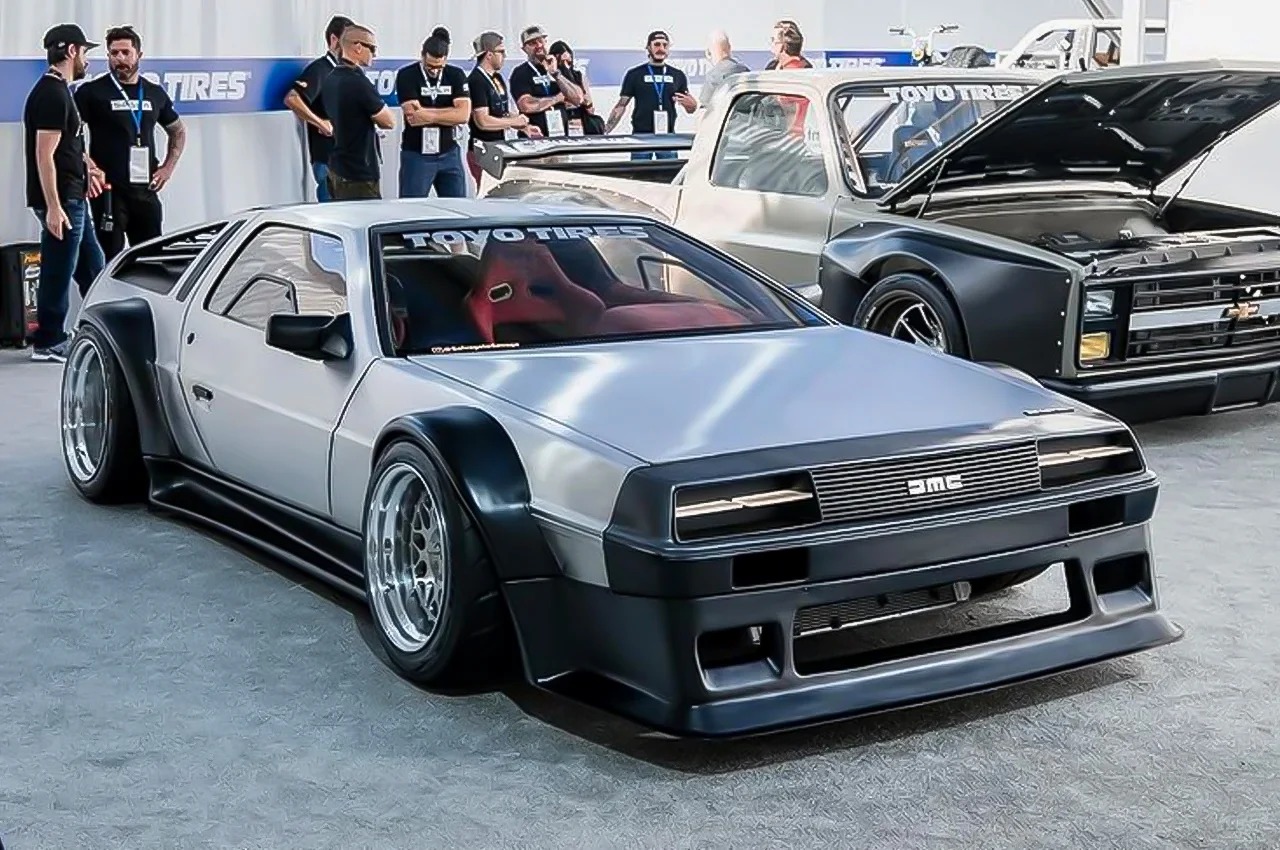 Automobile design，DeLorean DMC-12，SEMA 2021，Go back to the past，