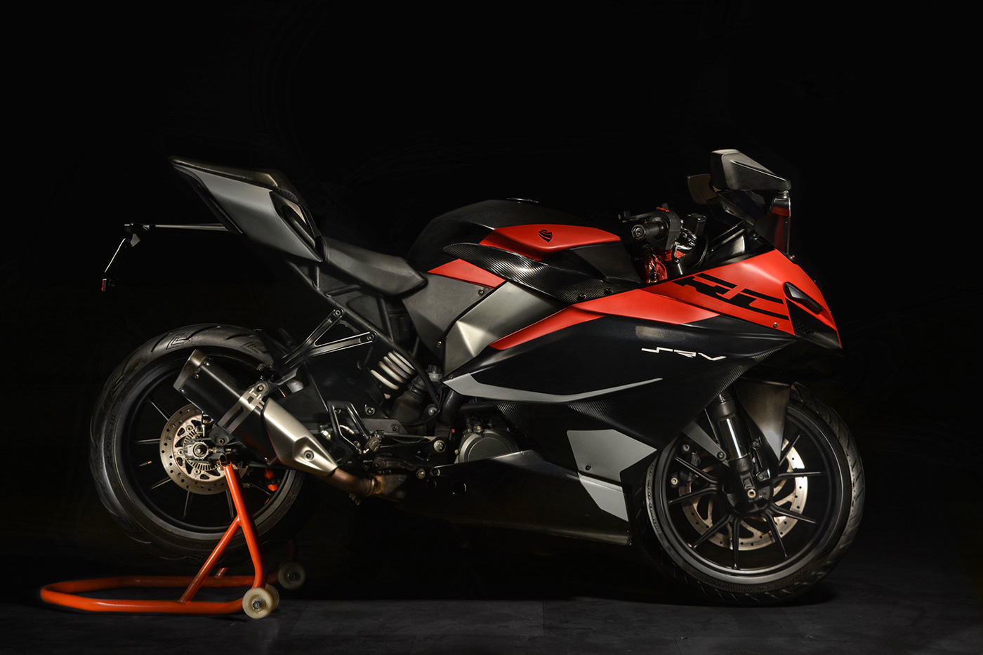 industrial design，product design，motion，vehicle，