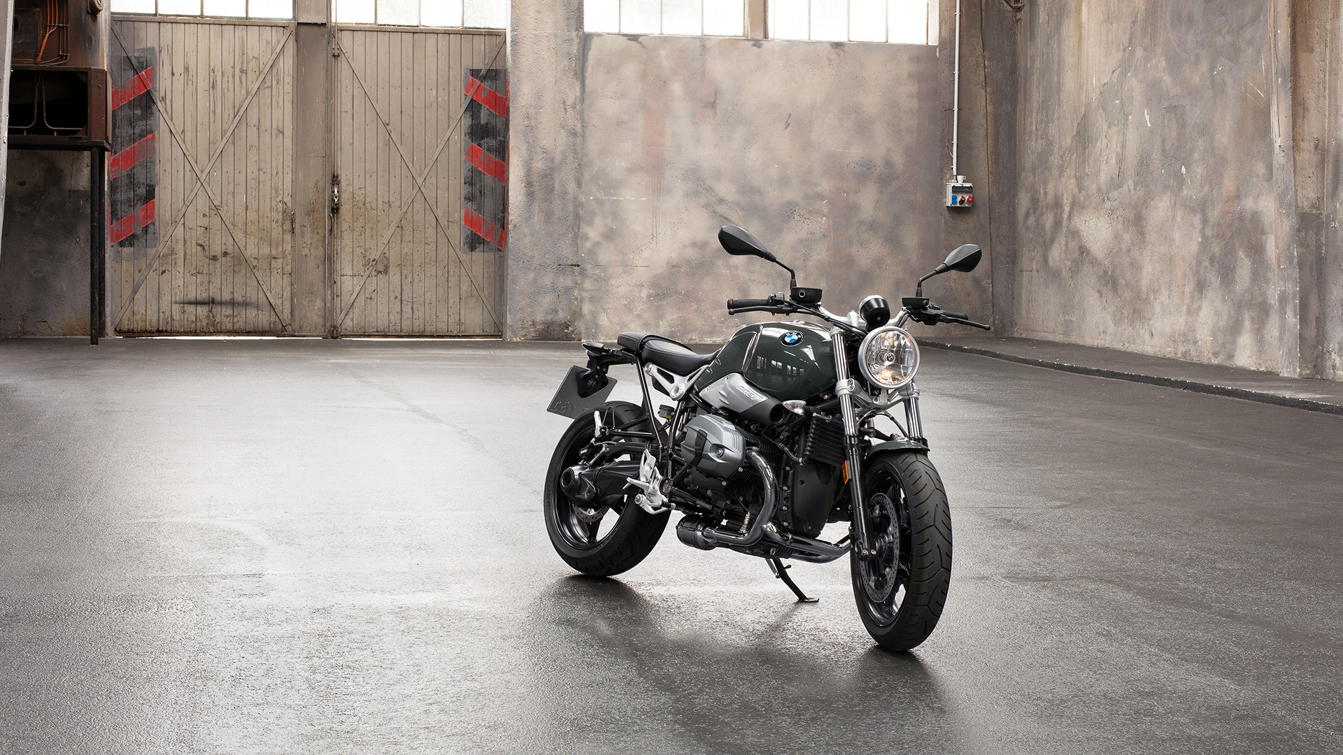 宝马摩托车继承者系列bmwrninetpure