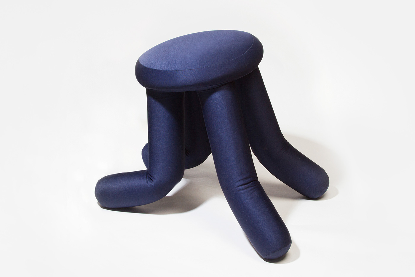 to work in an office，interest，Collapse All，chair，