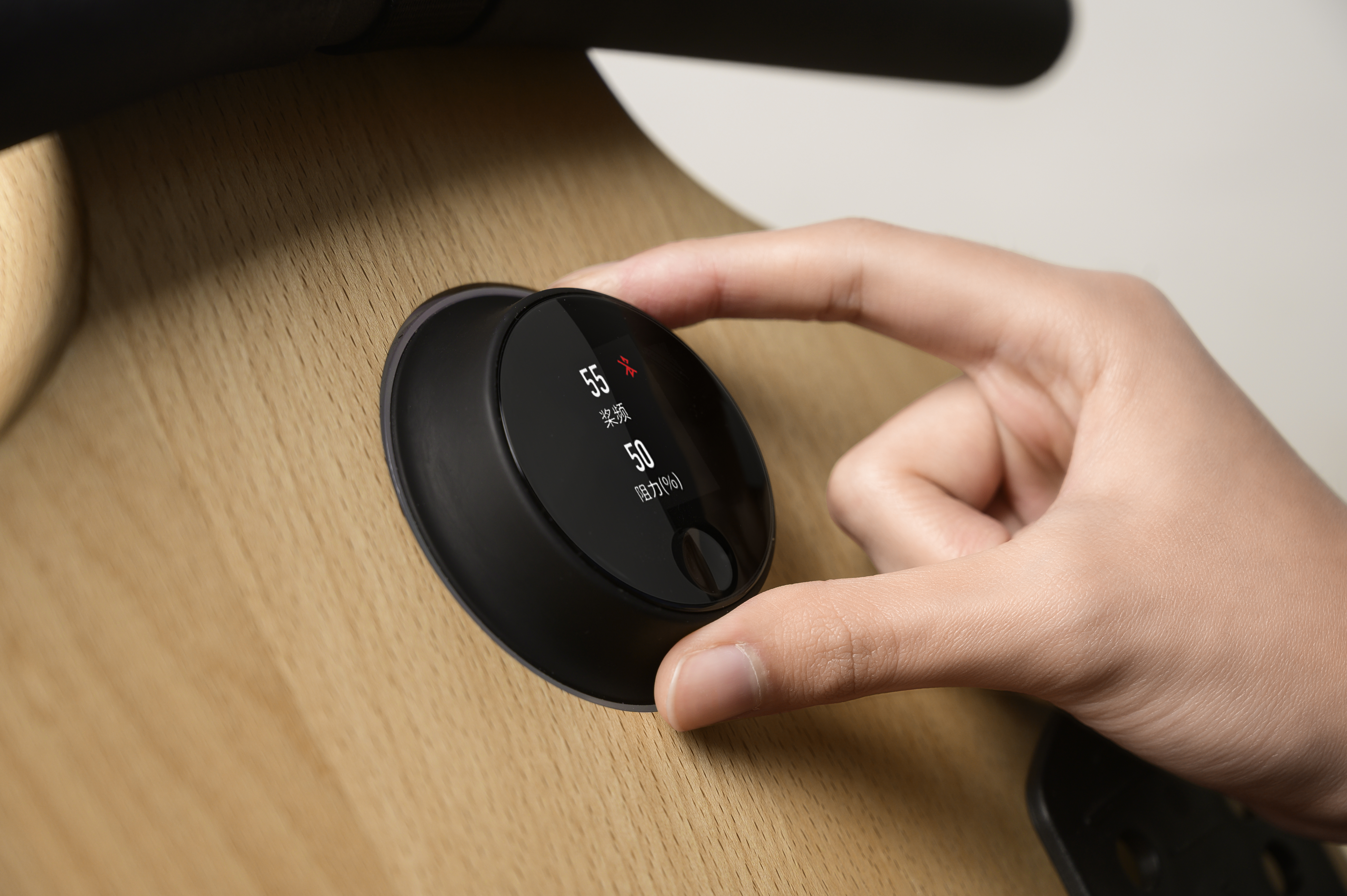 rowing machines, fitness equipment, water resistance rowing machines, adjustable resistance，