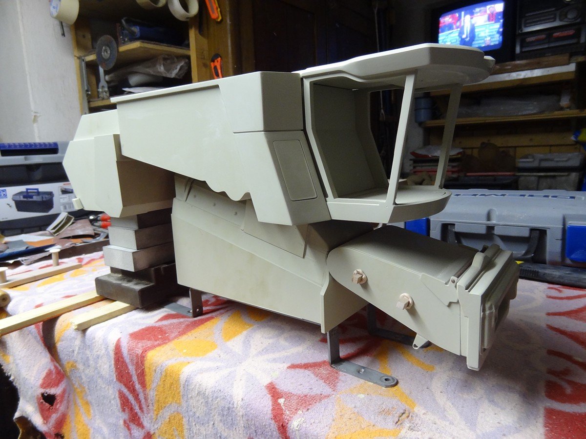 industrial design，vehicle，agricultural machinery，Harvester，