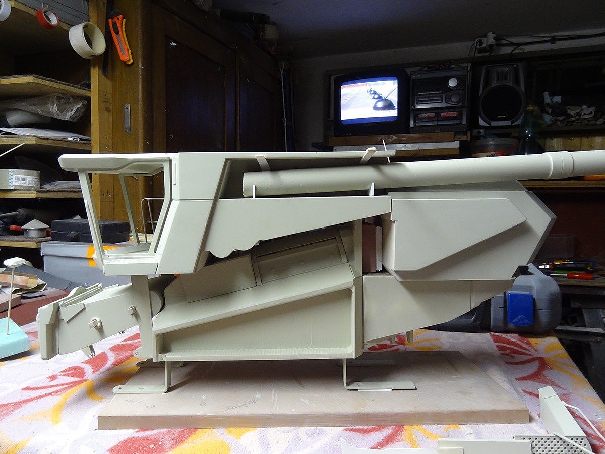 industrial design，vehicle，agricultural machinery，Harvester，