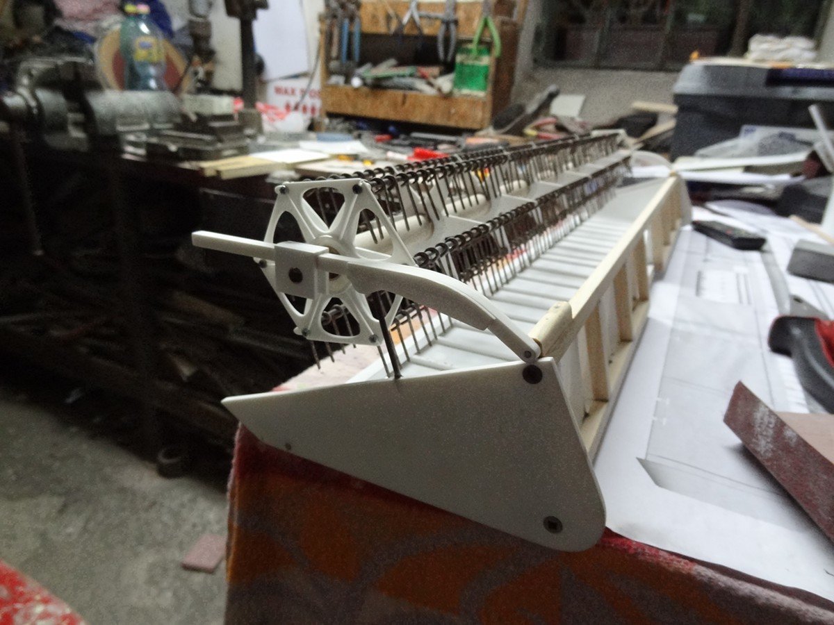 industrial design，vehicle，agricultural machinery，Harvester，