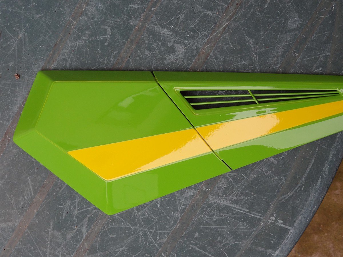 industrial design，vehicle，agricultural machinery，Harvester，