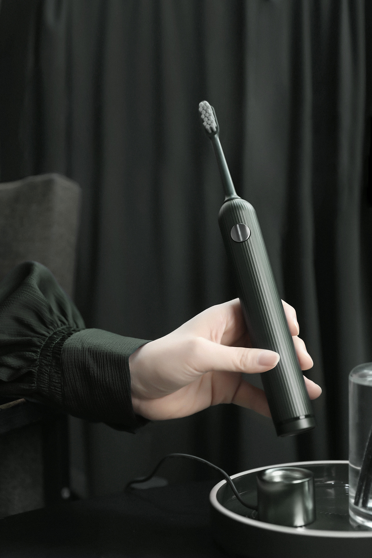 Second White，Natural value，Toothbrush design，Electric toothbrush F series，Usability design，Ergonomics，