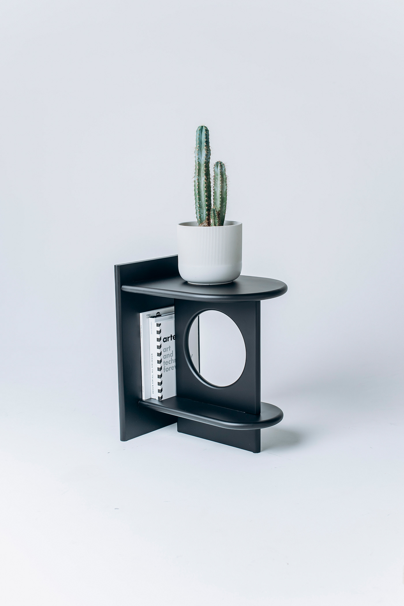 design model，Natural wood，product design，Multifunctional side table，