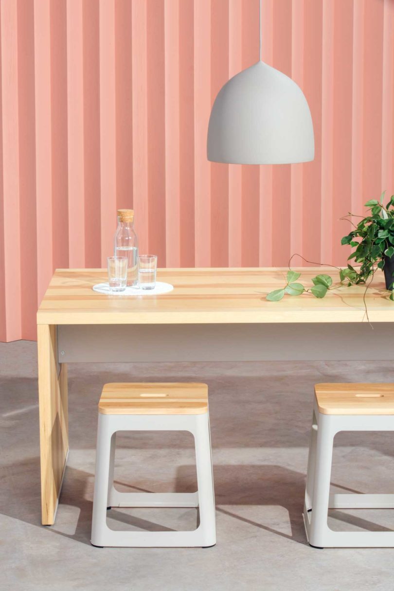 intelligence，mobile phone，wall，inspiration，product，