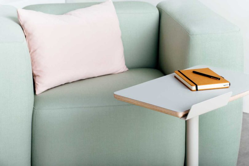 intelligence，mobile phone，wall，inspiration，product，