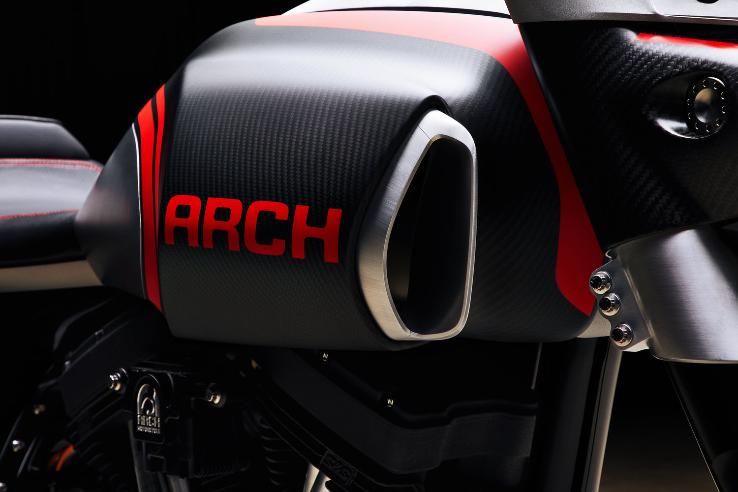 motorcycle，outdoors，Travel，arch，