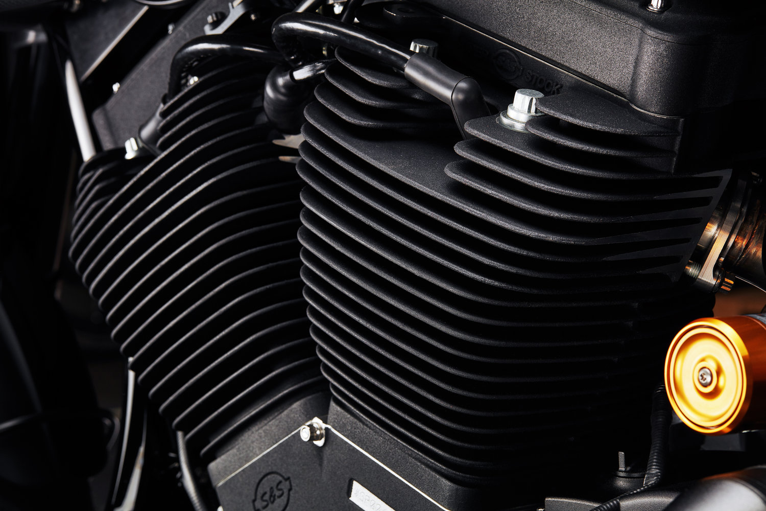 motorcycle，outdoors，Travel，arch，