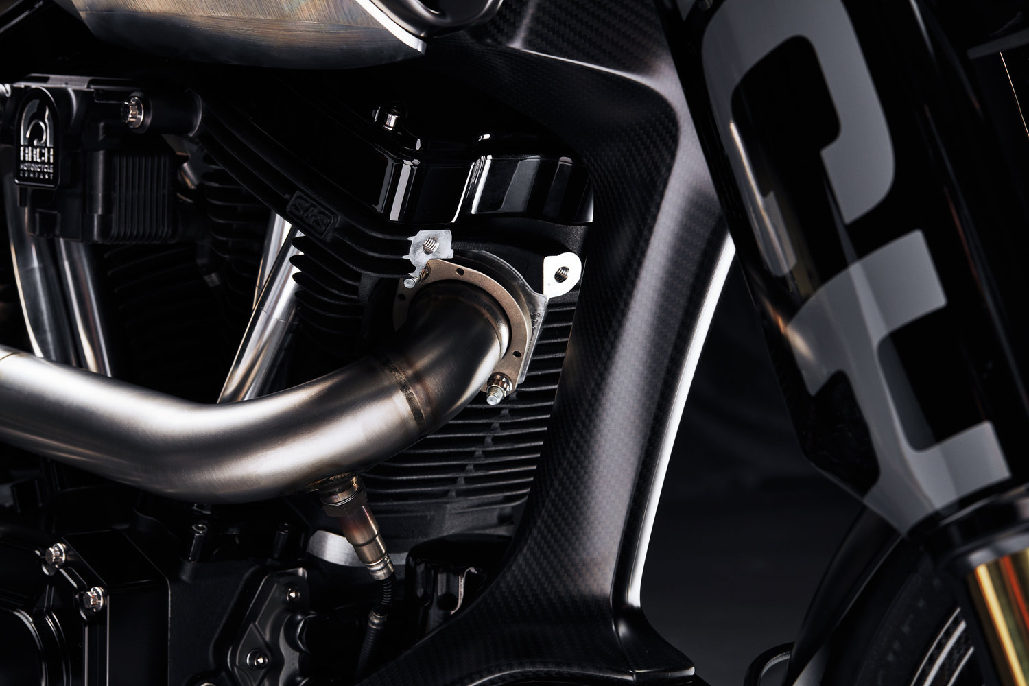 motorcycle，automobile，outdoors，Cool，arch，