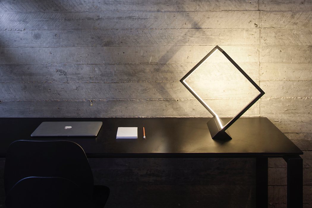 lamp，lamps and lanterns，to work in an office，Home Furnishing，lamps and lanterns，