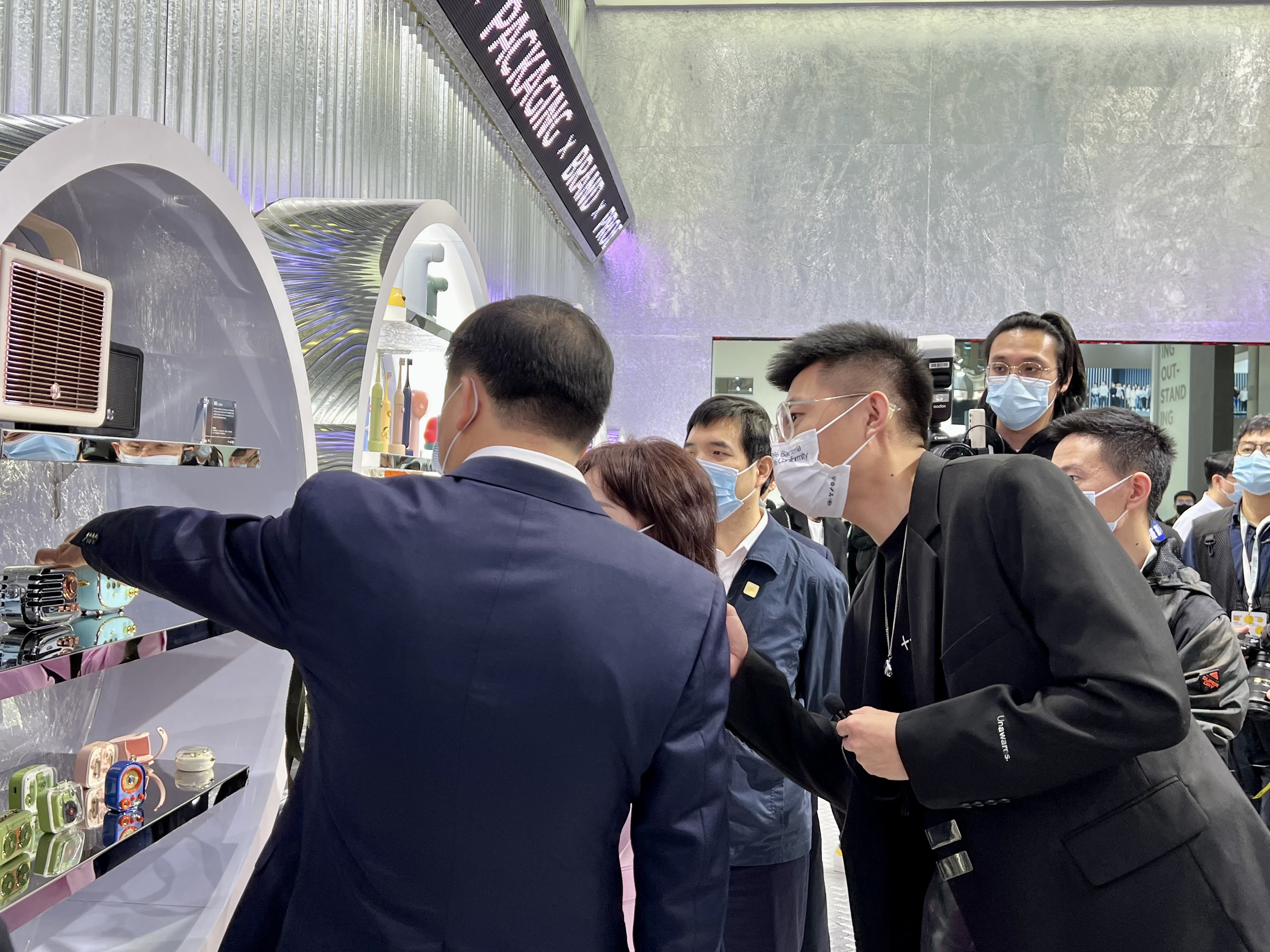 trend，Booth design，science and technology，Metal，Device design，interactive，Exhibition，Space，