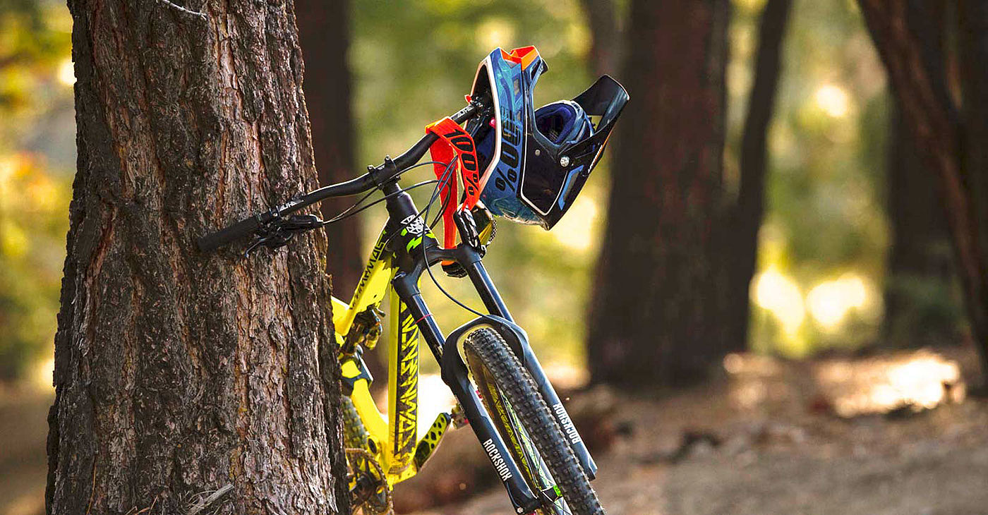 improve air circulation，racing，Helmet，